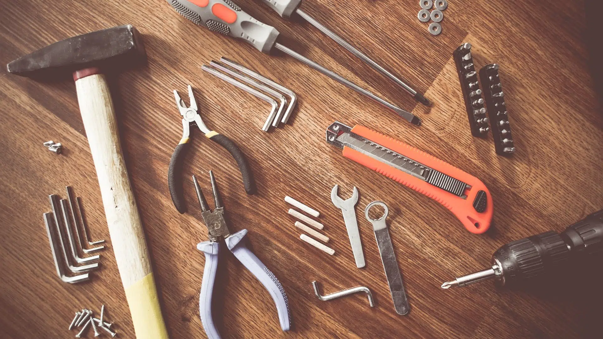 Les outils de bricolage à posséder chez soi