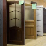 Porte d'entrée en bois : comment bien choisir en 2026 ?